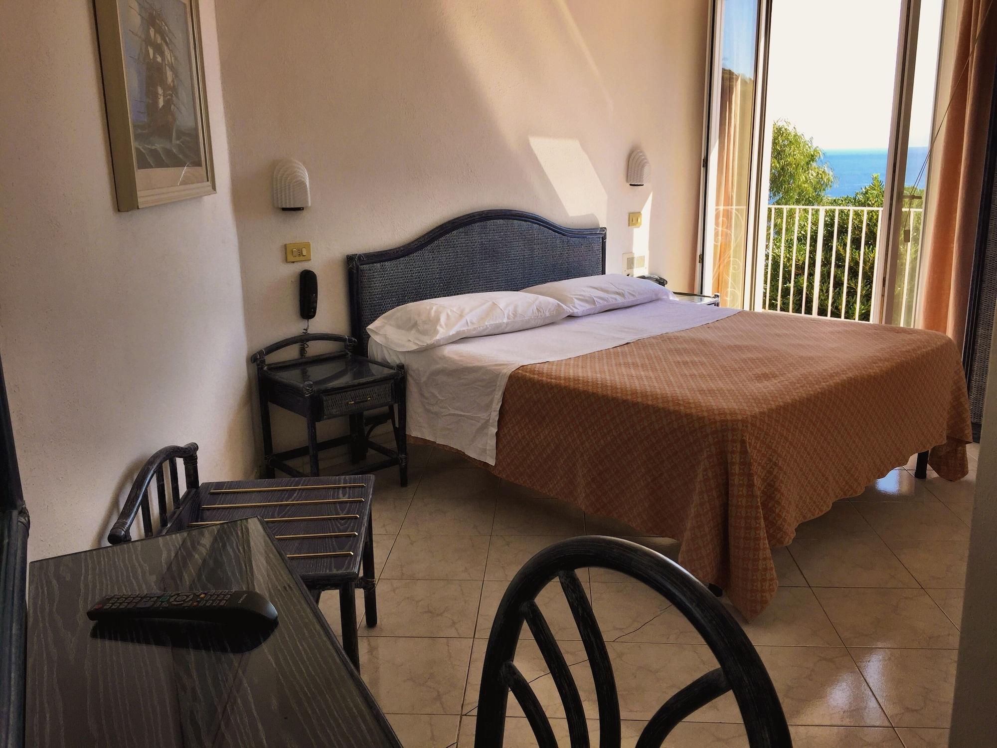 Hotel Don Felipe イスキア島 エクステリア 写真