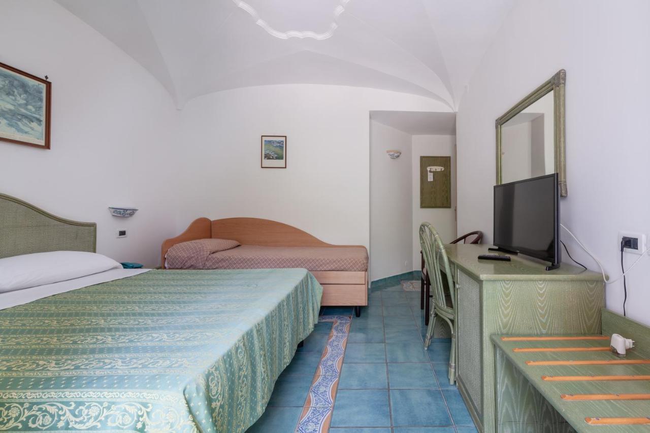 Hotel Don Felipe イスキア島 エクステリア 写真